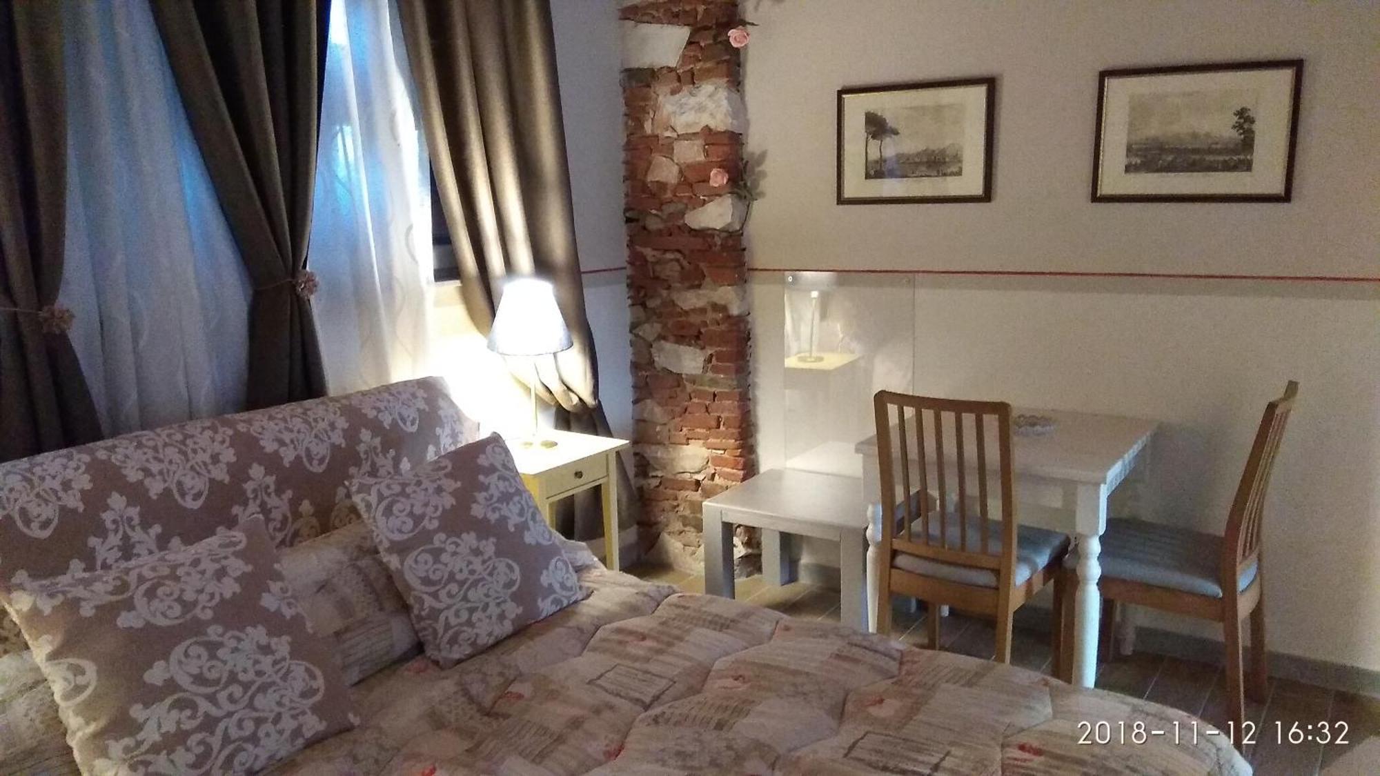 Bed and Breakfast Le Rondini Di San Donato Lucca Zimmer foto